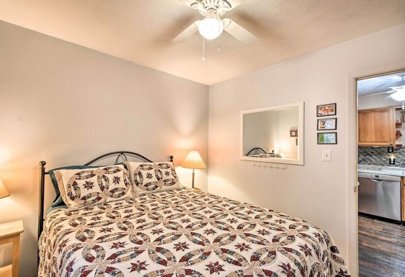 Nantahala Mountain Cabin W/ Deck ~ 1 Mi To Hiking!