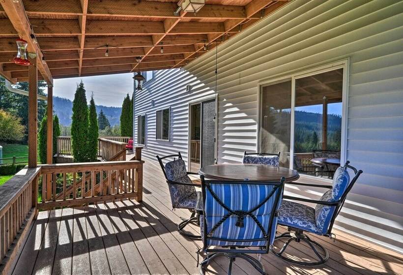 Peaceful, Pet Friendly Washougal Paradise!