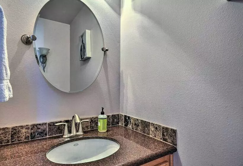 Peaceful, Pet Friendly Washougal Paradise!