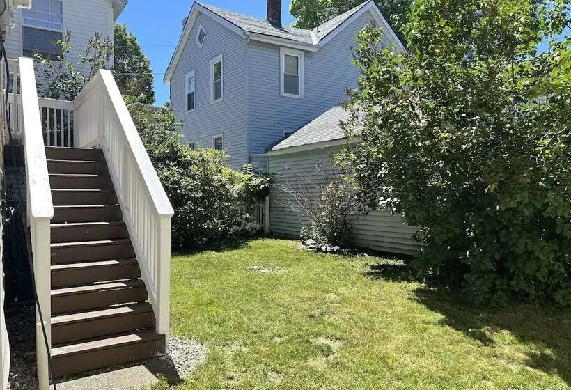 ペンション Cozy 3br Beach House By The Sea