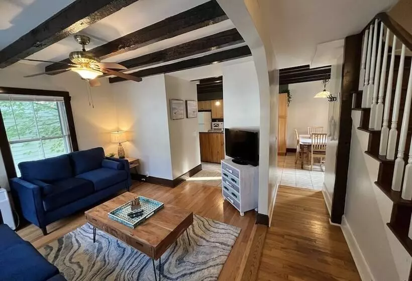 ペンション Cozy 3br Beach House By The Sea