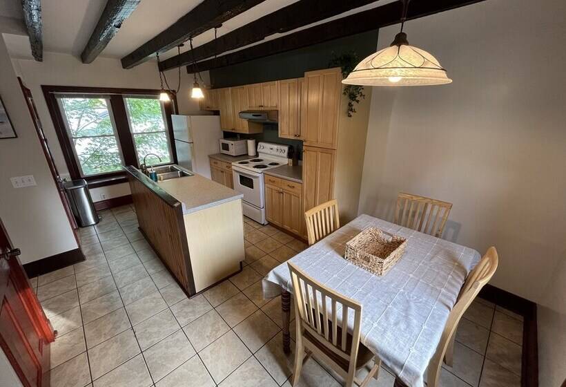 بنسيون Cozy 3br Beach House By The Sea