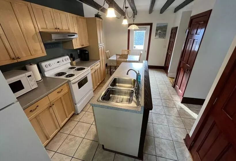 ペンション Cozy 3br Beach House By The Sea