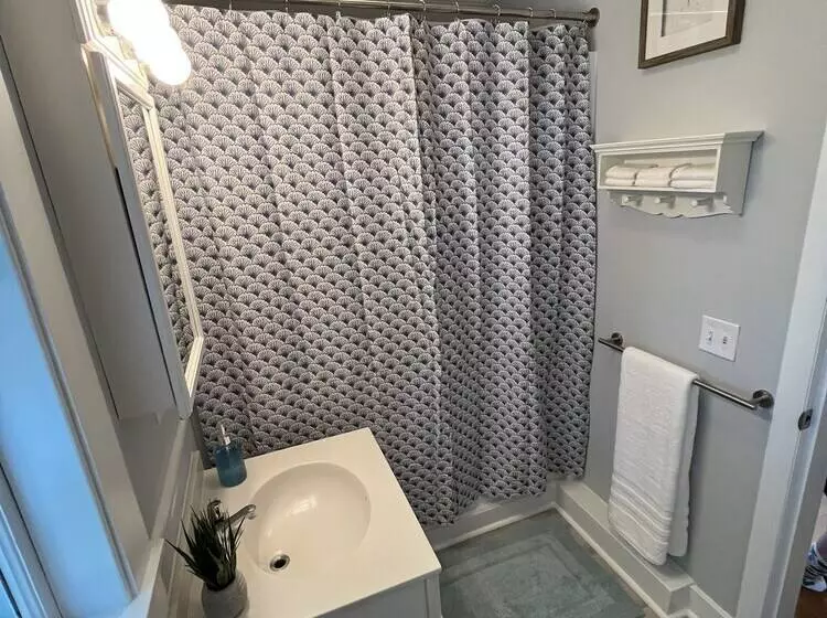 ペンション Cozy 3br Beach House By The Sea