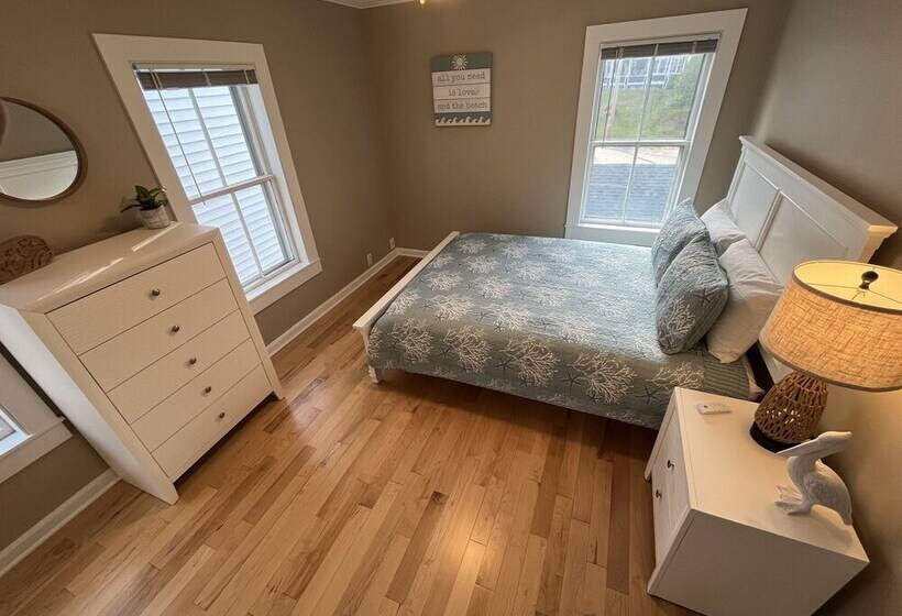 بنسيون Cozy 3br Beach House By The Sea