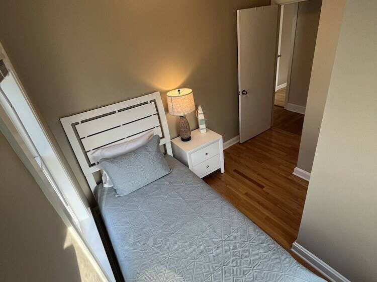 بنسيون Cozy 3br Beach House By The Sea