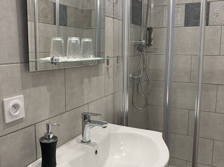 بنسيون La Bastide Du Baou