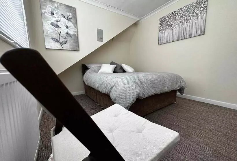 Majatalo Silverdale House