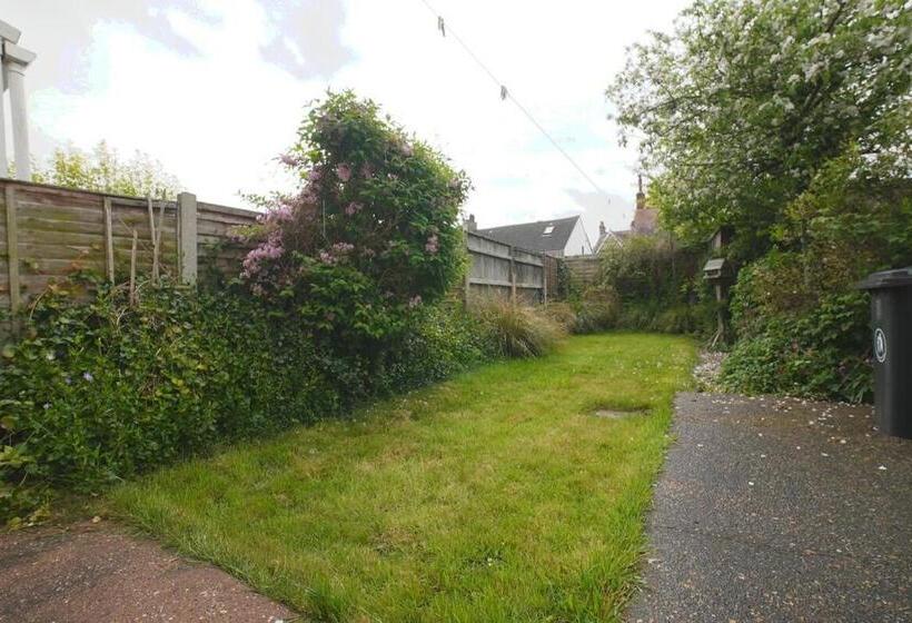 بنسيون Silverdale House