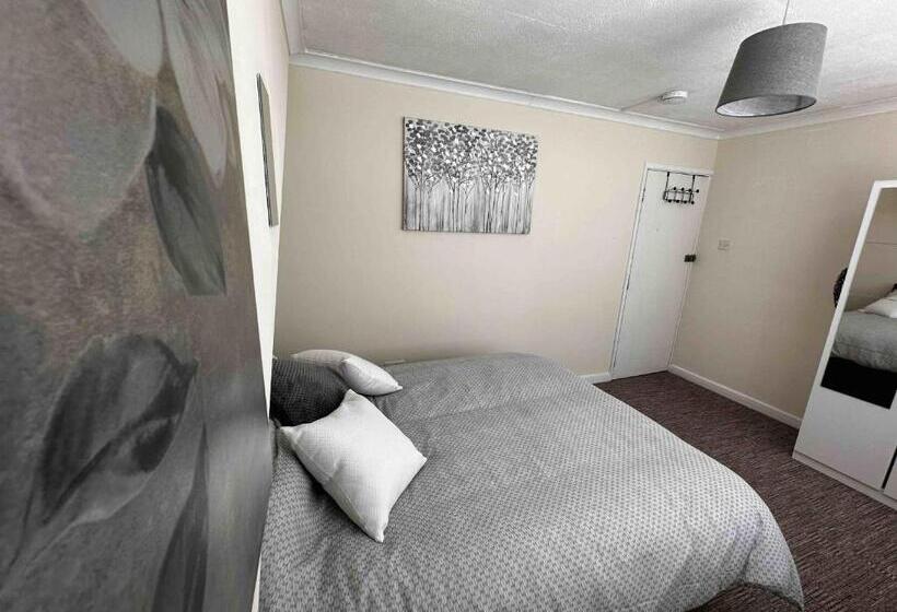 بنسيون Silverdale House