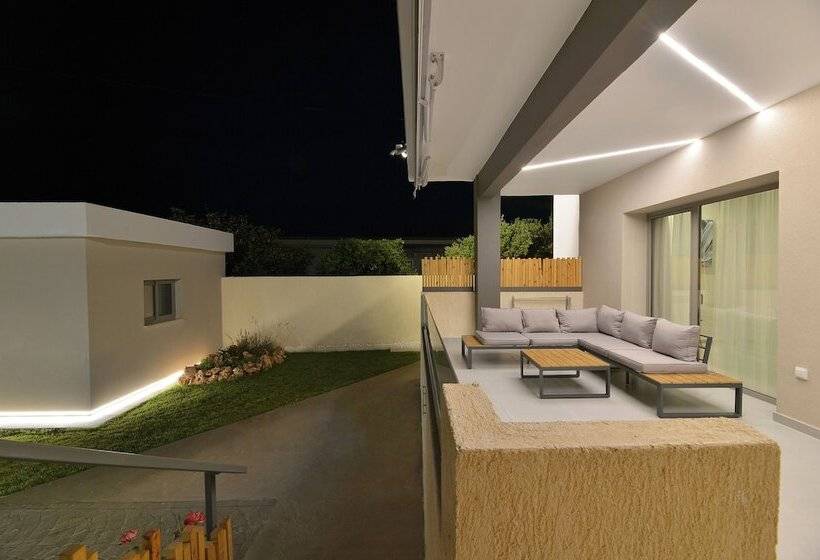 פנסיון Swan Paradise Residences