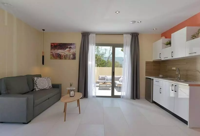 ペンション Swan Paradise Residences