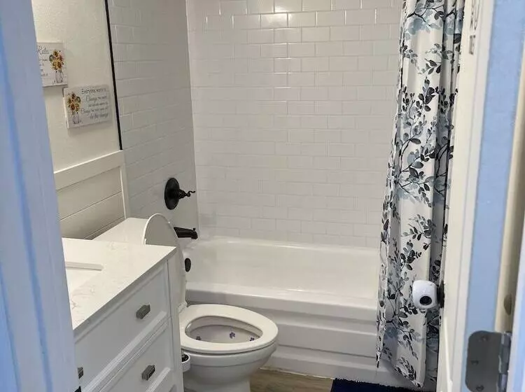 Majatalo Zenhomes In Brandon Near Tampa Valrico Seffner