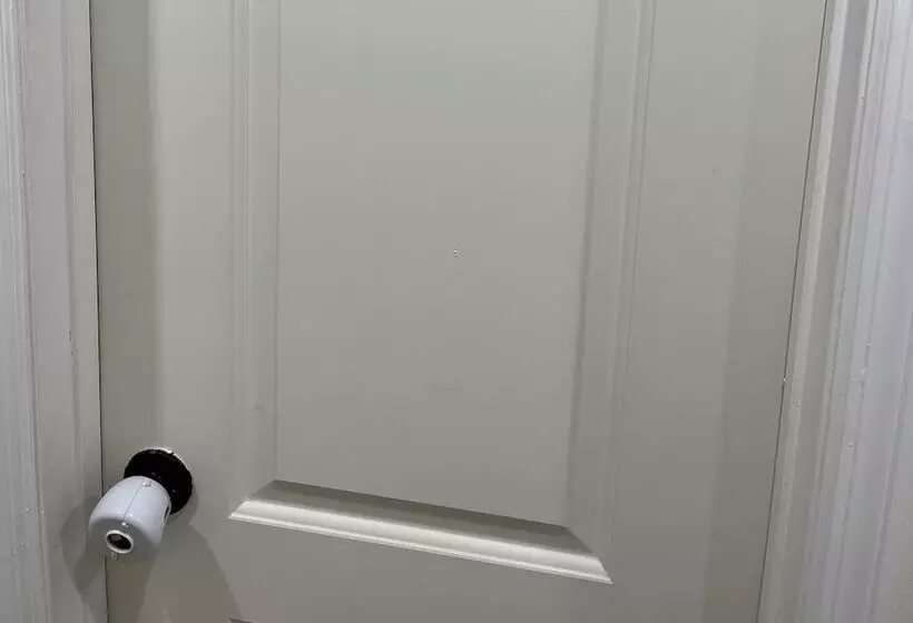 Majatalo Zenhomes In Brandon Near Tampa Valrico Seffner