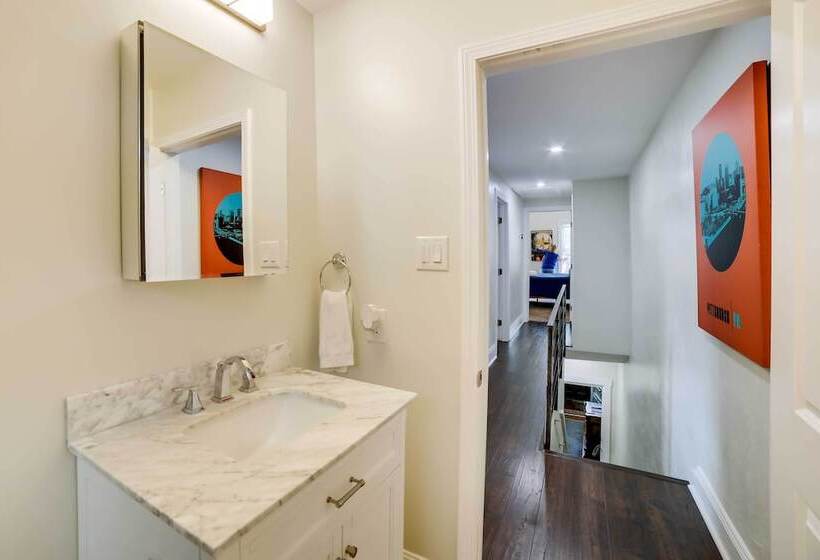 Pet Friendly Home 100 Feet To Walnut Street