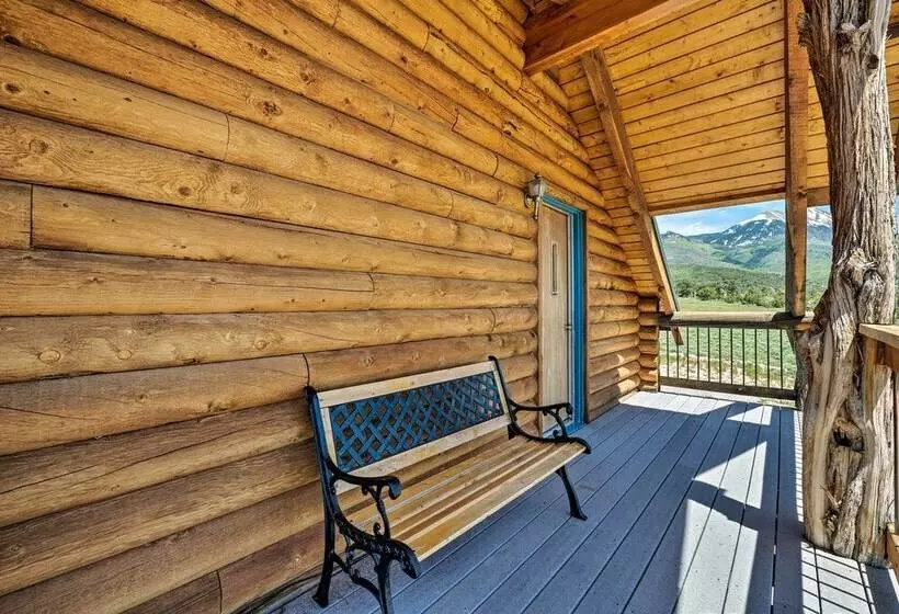 Pet Friendly Moab Cabin W/ Mtn Views & Bbq!