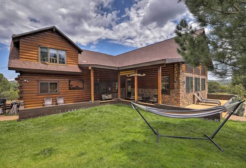 Near Hiking: Vernon Cabin W/ Hot Tub On 30 Acres!