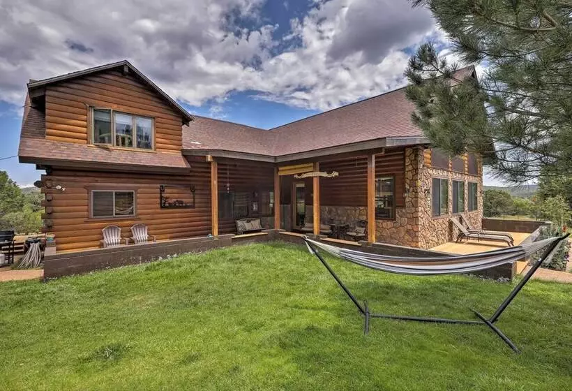 Near Hiking: Vernon Cabin W/ Hot Tub On 30 Acres!