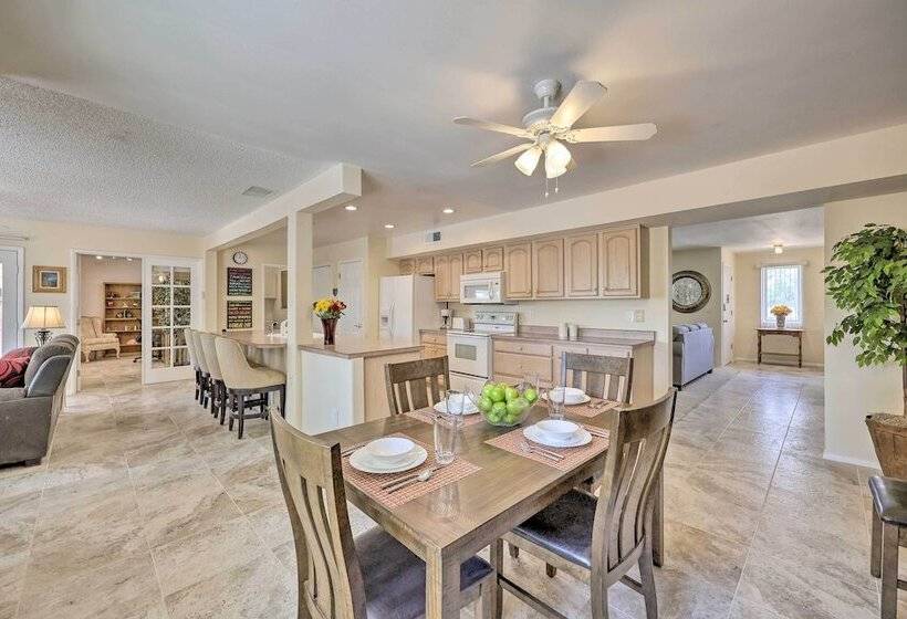 Quiet Sun City Home W/ Grill Golf & Hike Nearby!