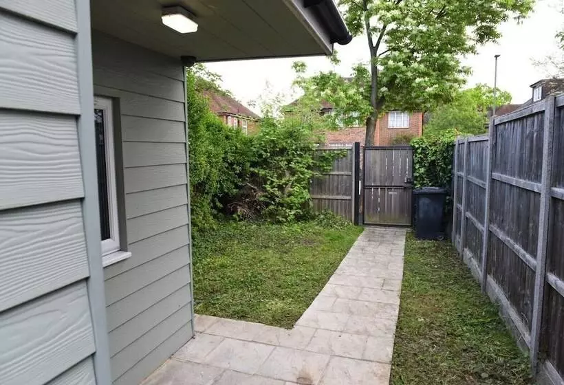 レジデンス Beautiful 1 Bed House In Edgware