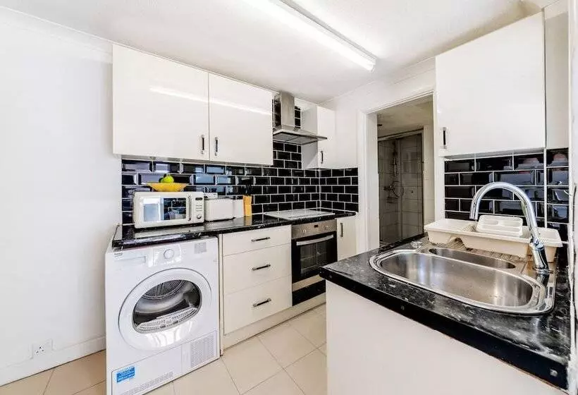 レジデンス Stylish 3 Bed House With Free Parking & Wifi