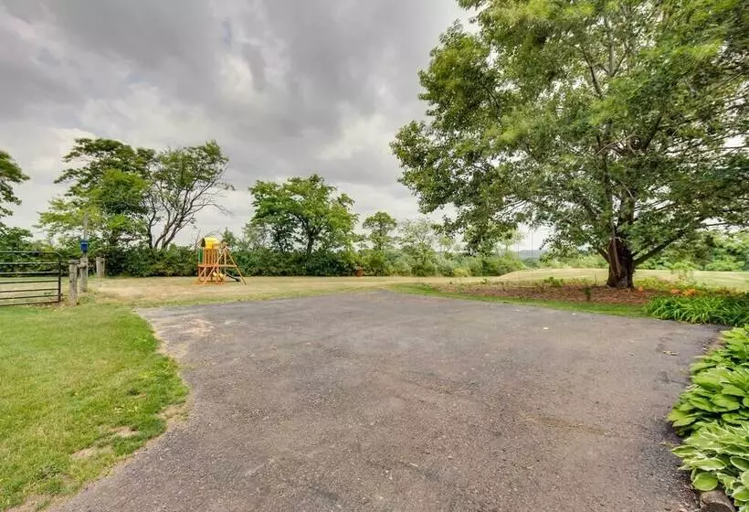 Rural Dutch Country Retreat   Private Hot Tub