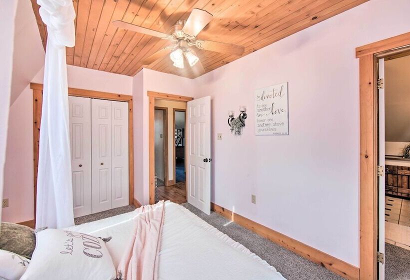 Rural Dutch Country Retreat   Private Hot Tub