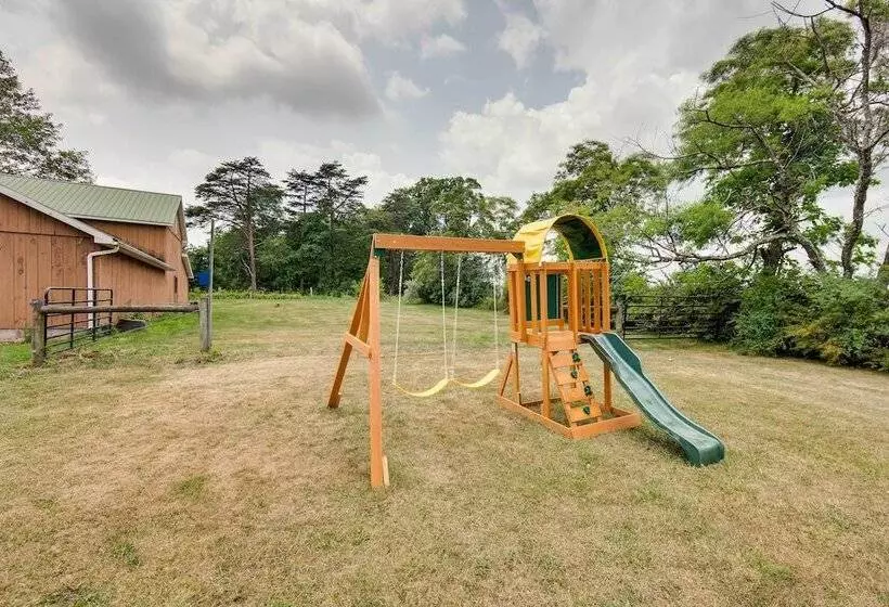 Rural Dutch Country Retreat   Private Hot Tub