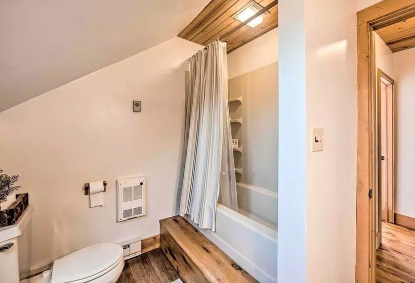 Rural Dutch Country Retreat   Private Hot Tub