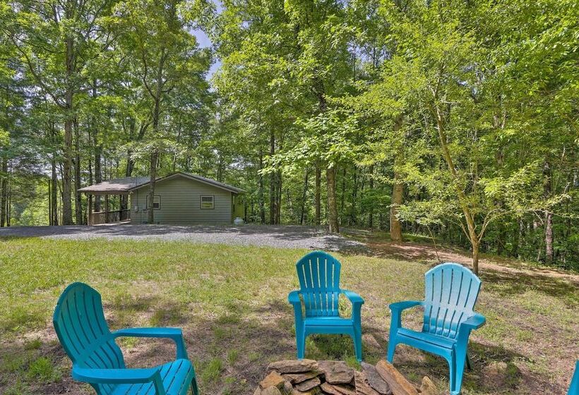 Scenic Murphy Escape With Hot Tub & Fire Pit!