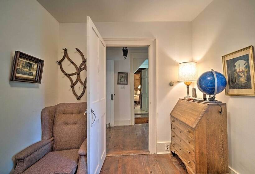 Sky Parlor Farm On 480 Acres W/ Fire Pit!