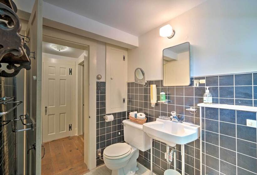 Sky Parlor Farm  On 480 Acres W/ Fire Pit!