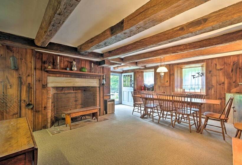 Sky Parlor Farm On 480 Acres W/ Fire Pit!