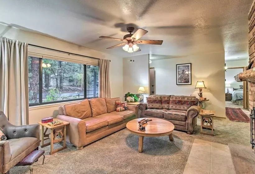 10 Mi To Show Low: Pinetop Lakeside Family Cabin!