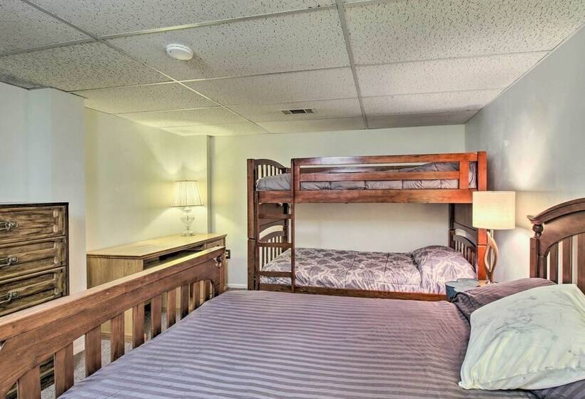 10 Mi To Show Low: Pinetop Lakeside Family Cabin!