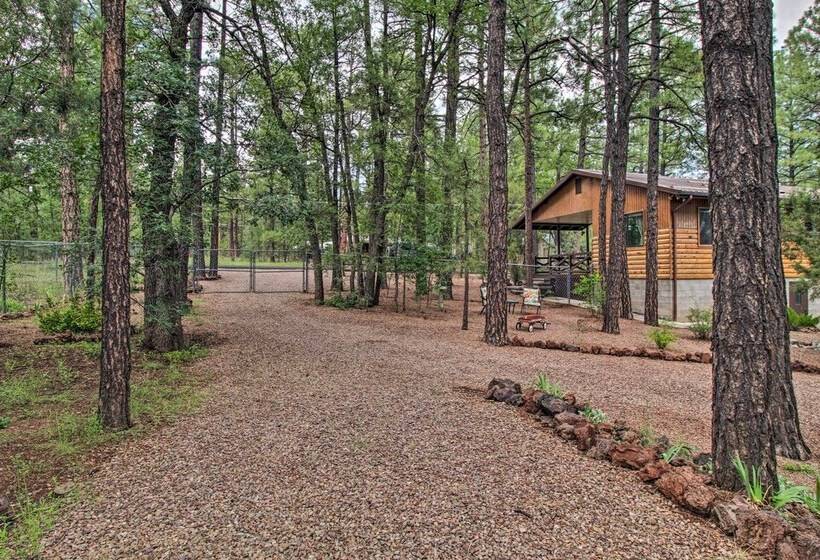 10 Mi To Show Low: Pinetop Lakeside Family Cabin!