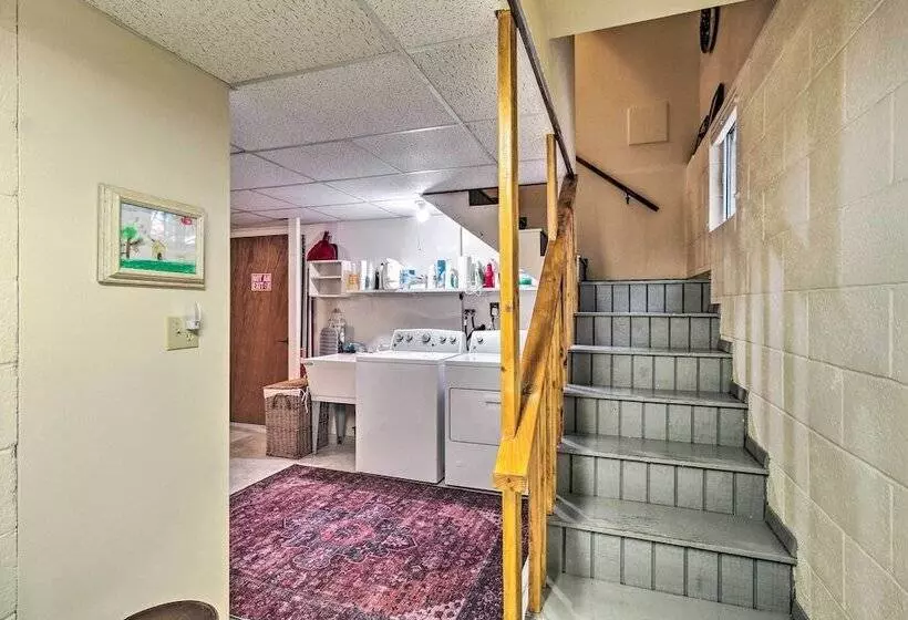 10 Mi To Show Low: Pinetop Lakeside Family Cabin!