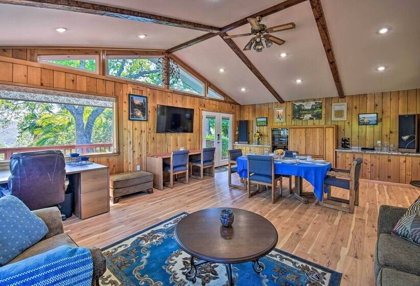 Stunning  Treetop Villa    1 Mi To Dtwn Mariposa!