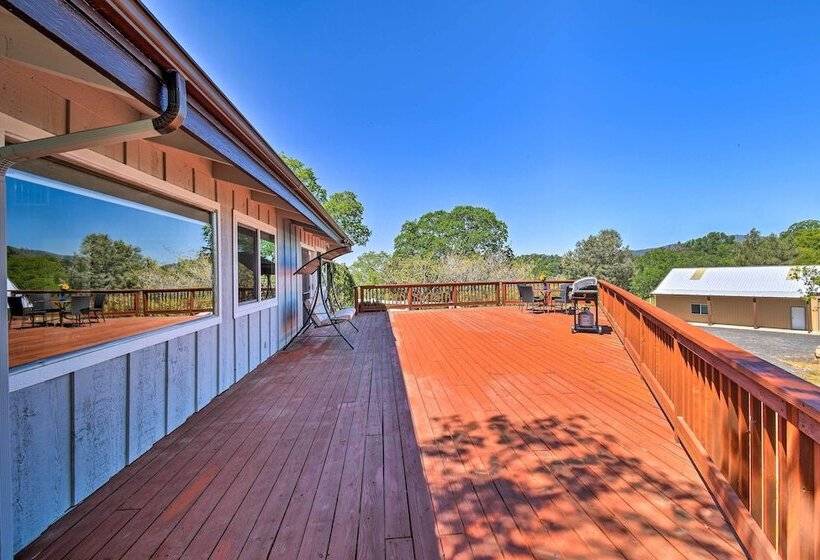 Stunning  Treetop Villa    1 Mi To Dtwn Mariposa!