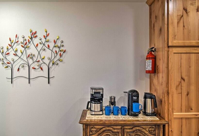 Stunning  Treetop Villa    1 Mi To Dtwn Mariposa!