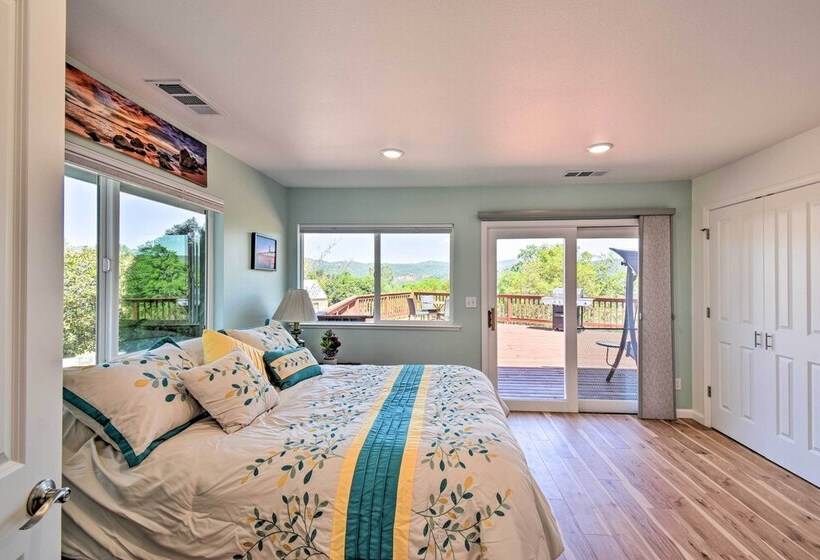 Stunning  Treetop Villa    1 Mi To Dtwn Mariposa!