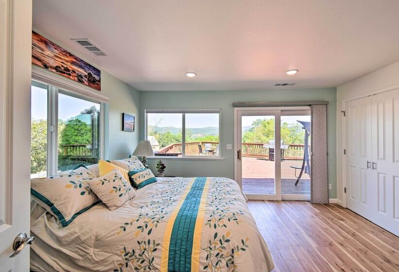 Stunning  Treetop Villa    1 Mi To Dtwn Mariposa!