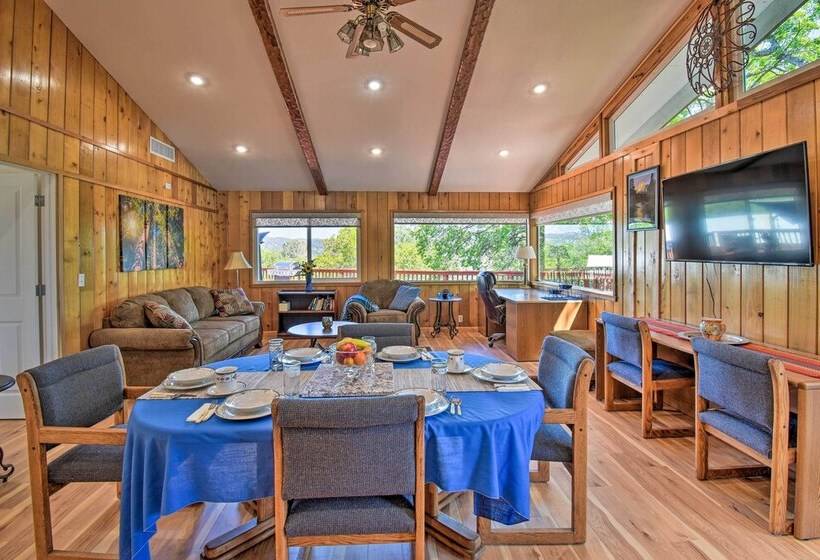 Stunning  Treetop Villa    1 Mi To Dtwn Mariposa!