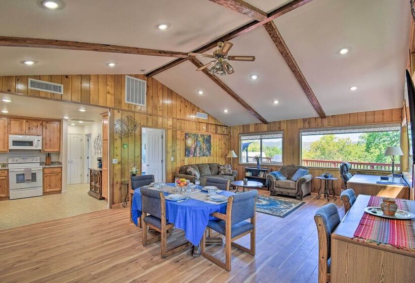 Stunning  Treetop Villa    1 Mi To Dtwn Mariposa!