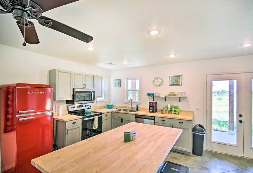 Stylish Lake O  The Cherokees Cabin W/ Patio!