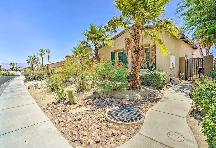 Sunny Palm Desert Home   Swim, Golf & Relax!