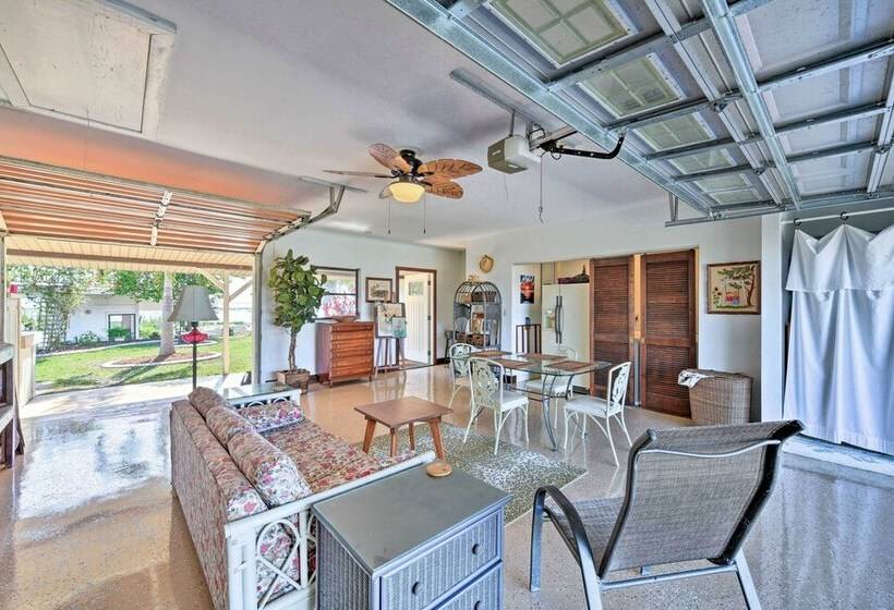 The Bougainvilla W/ Boat Slip On Lake Istokpoga!