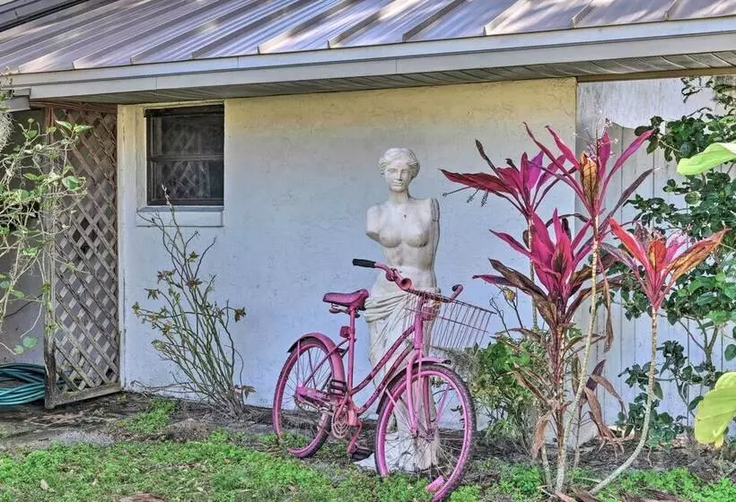 The Bougainvilla  W/ Boat Slip On Lake Istokpoga!