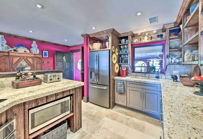 The Bougainvilla  W/ Boat Slip On Lake Istokpoga!