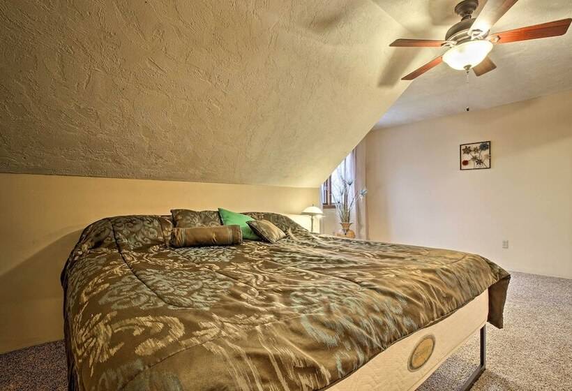 Tranquil Family Home W/ Yard, 14 Mi To Springfield